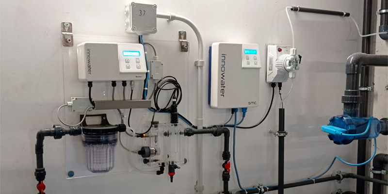 Instalación de equipos de cloración salina innowater en el Royal River Luxury Hotel