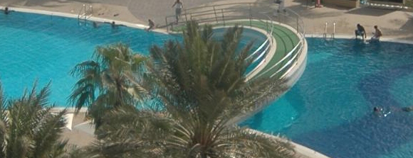 por-que-tratar-una-piscina-con-cloracion-salina